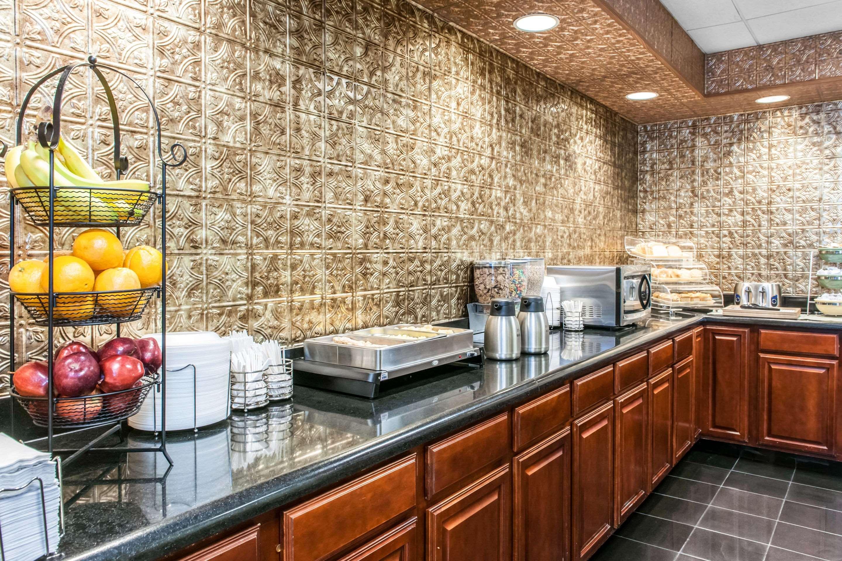 Days Inn And Suites By Wyndham Hammond, In Екстер'єр фото